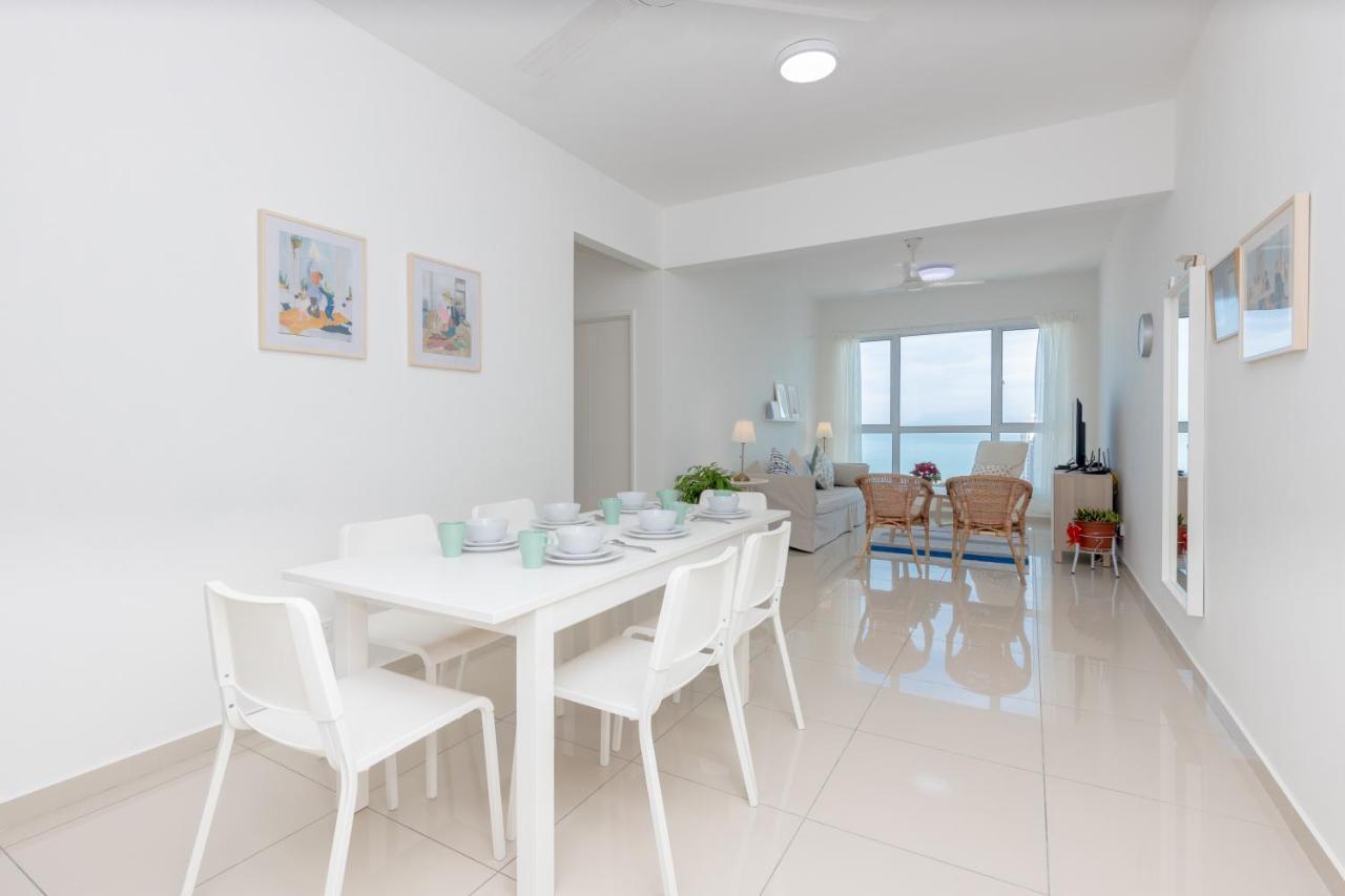 Ferienwohnung White Lagom Scandinavian House, By Sanguine Tanjung Tokong Exterior foto